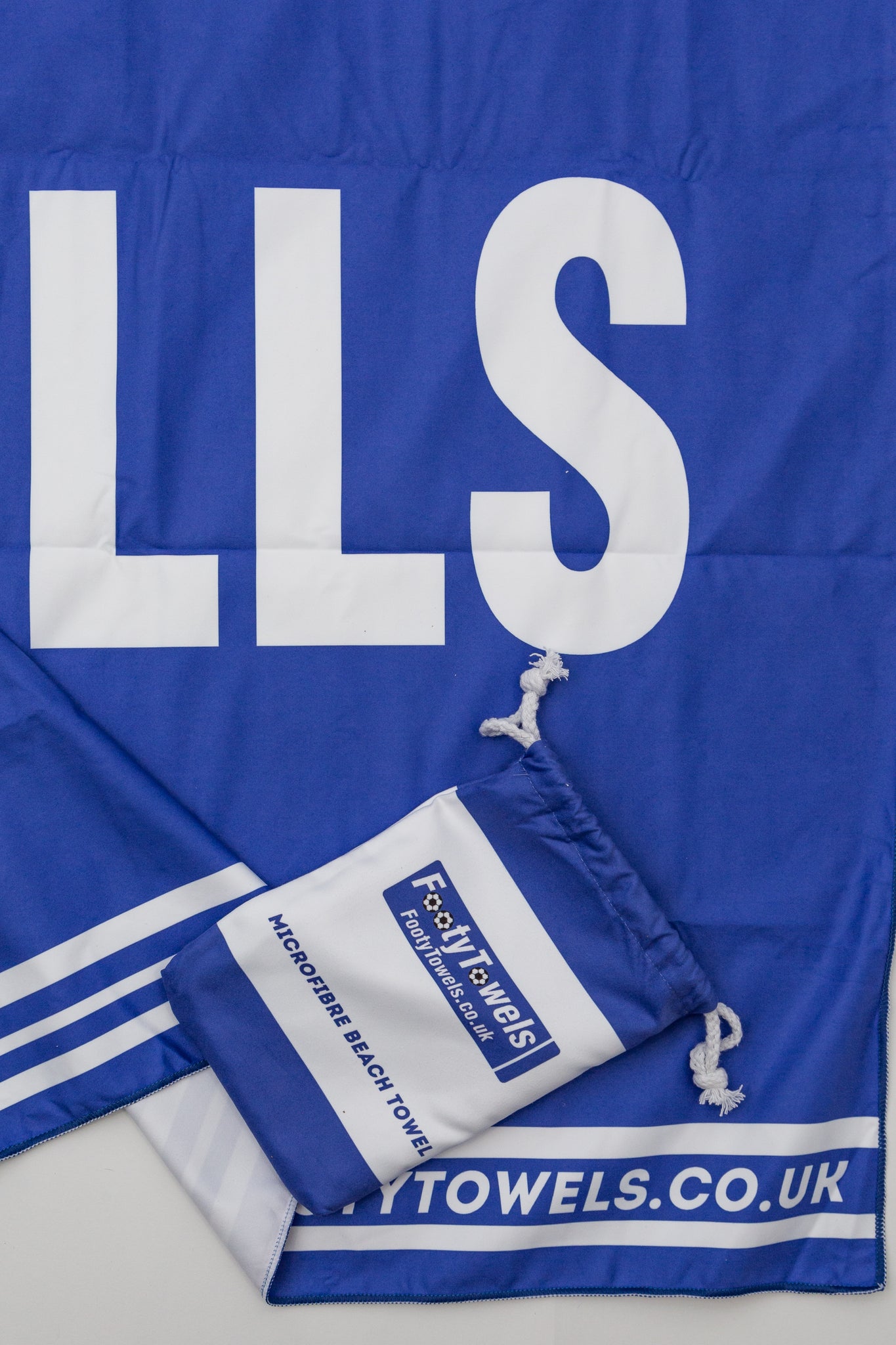 Gillingham Microfibre beach towel – Footy Towels